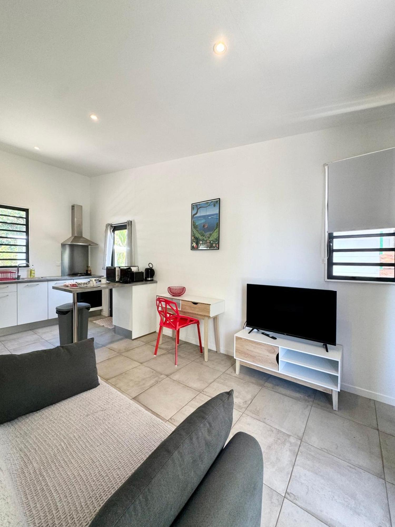 Tiny House Moorea Haylee Papetoai Exterior photo